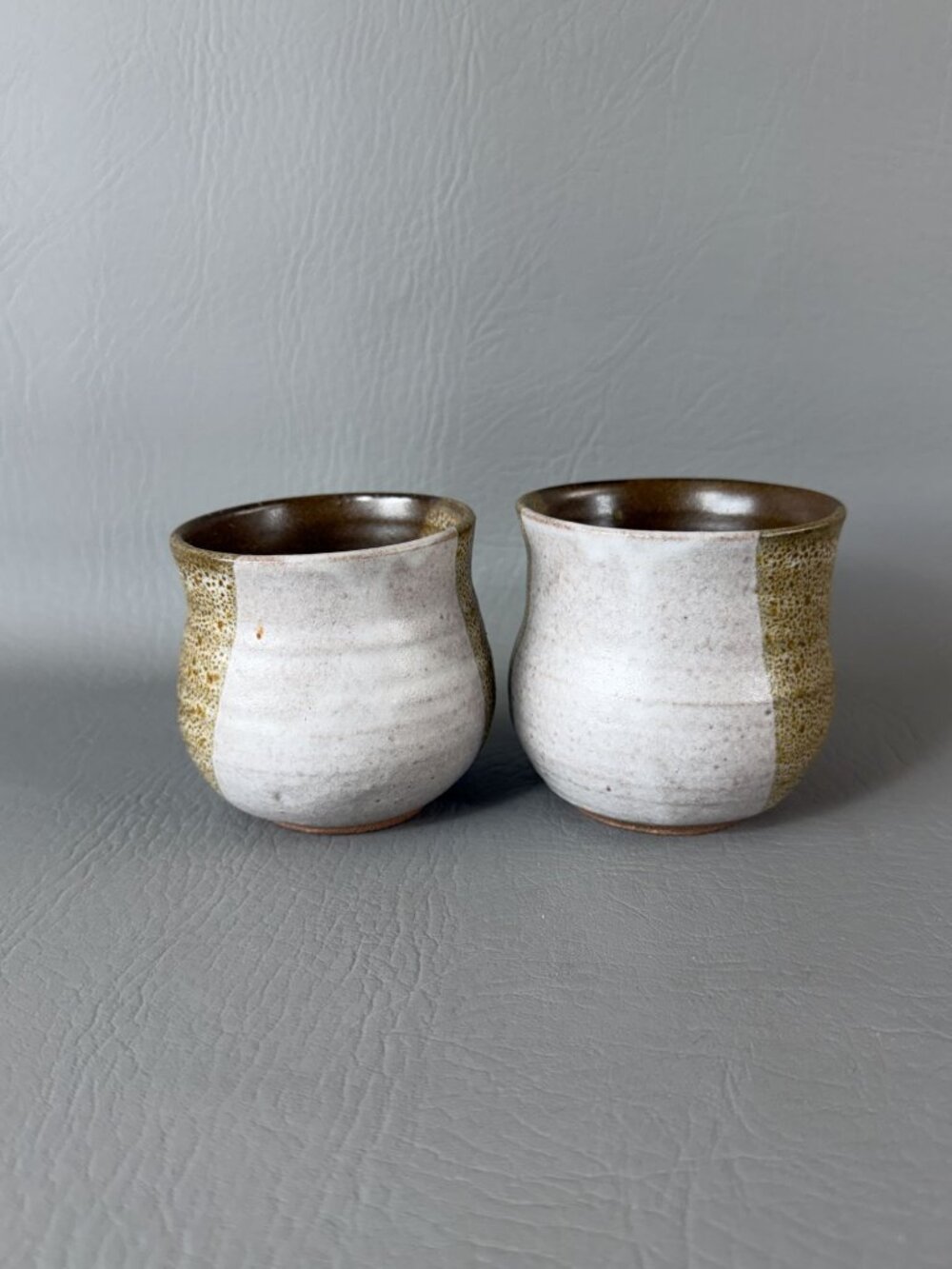 Handmade Studio Pottery Cups Signed Ileana Two-Tone Speckled Ceramic Tumblers Se - Picture 6 of 9